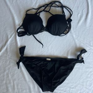 Two peice black swimsuit